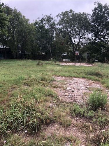 303 Stadium St, Bryan, TX 77803